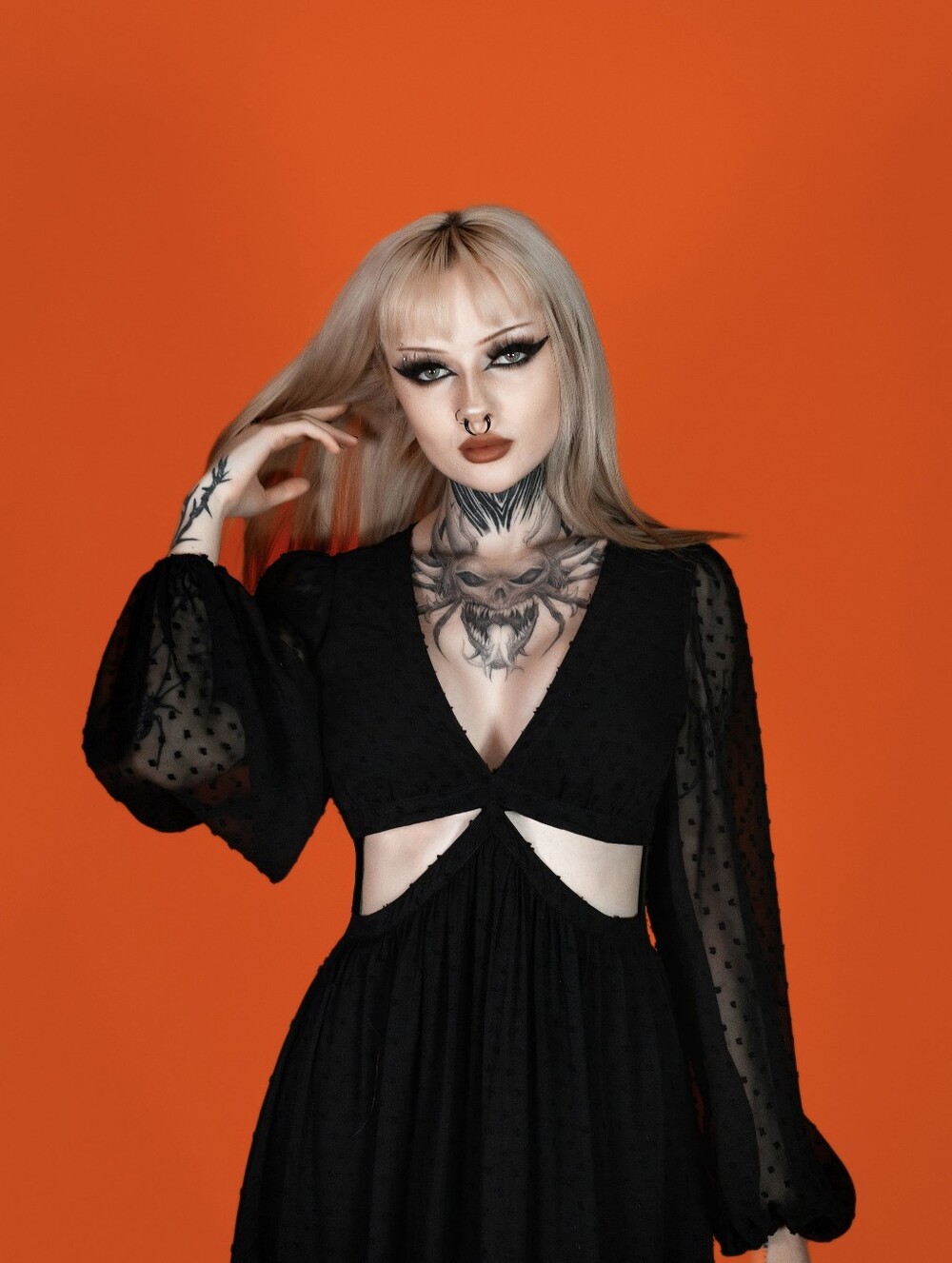 Lively Ghosts Celestra Dress - Picture 7 of 14
